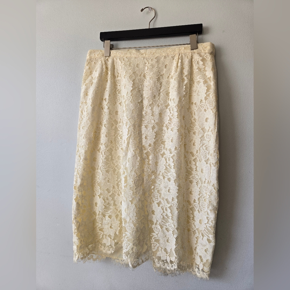 Vintage Ivory Lace Skirt 18